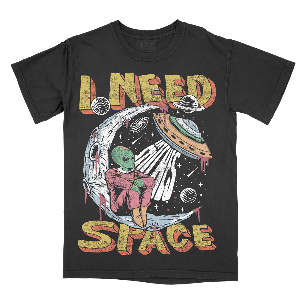I Need Space Alien Graphic T-Shirt, Sweatshirt & Hoodie – Funny UFO Retro Sci-Fi Space Design