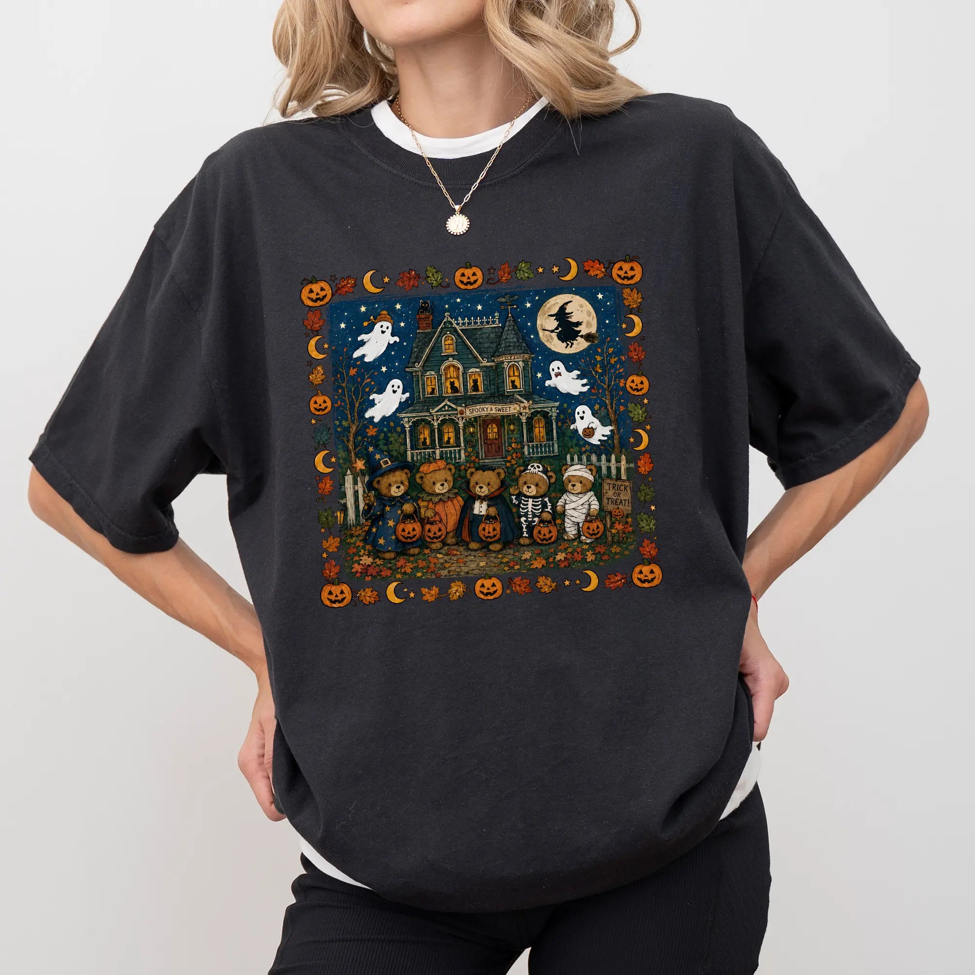 Vintage Halloween Bears Graphic T-Shirt/Sweatshirt/Hoodie – Retro Haunted House Spooky Season Apparel