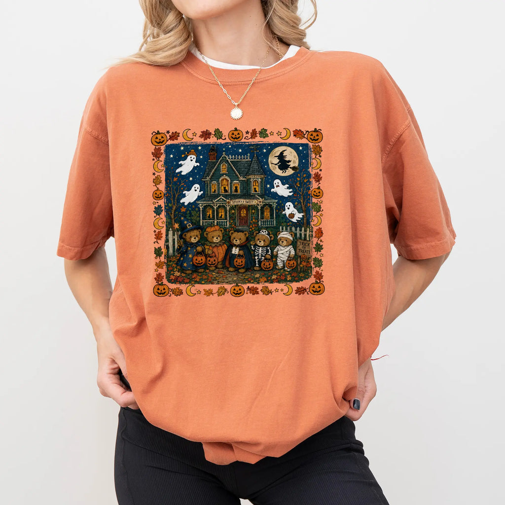 Vintage Halloween Bears Graphic T-Shirt/Sweatshirt/Hoodie – Retro Haunted House Spooky Season Apparel