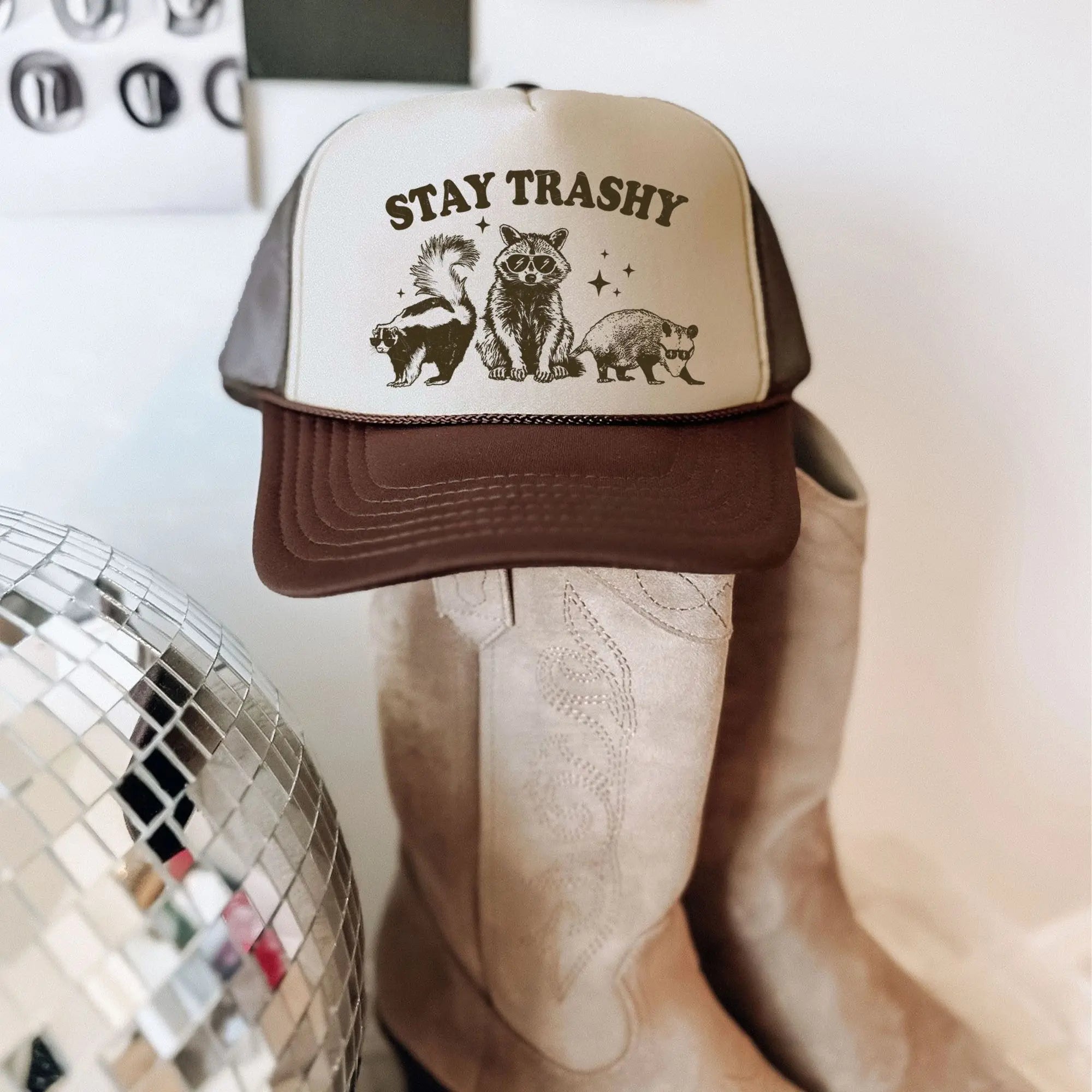Stay Trashy Foam Trucker Hat – Funny Woodland Animal Graphic Mesh Baseball Cap for Men & Women