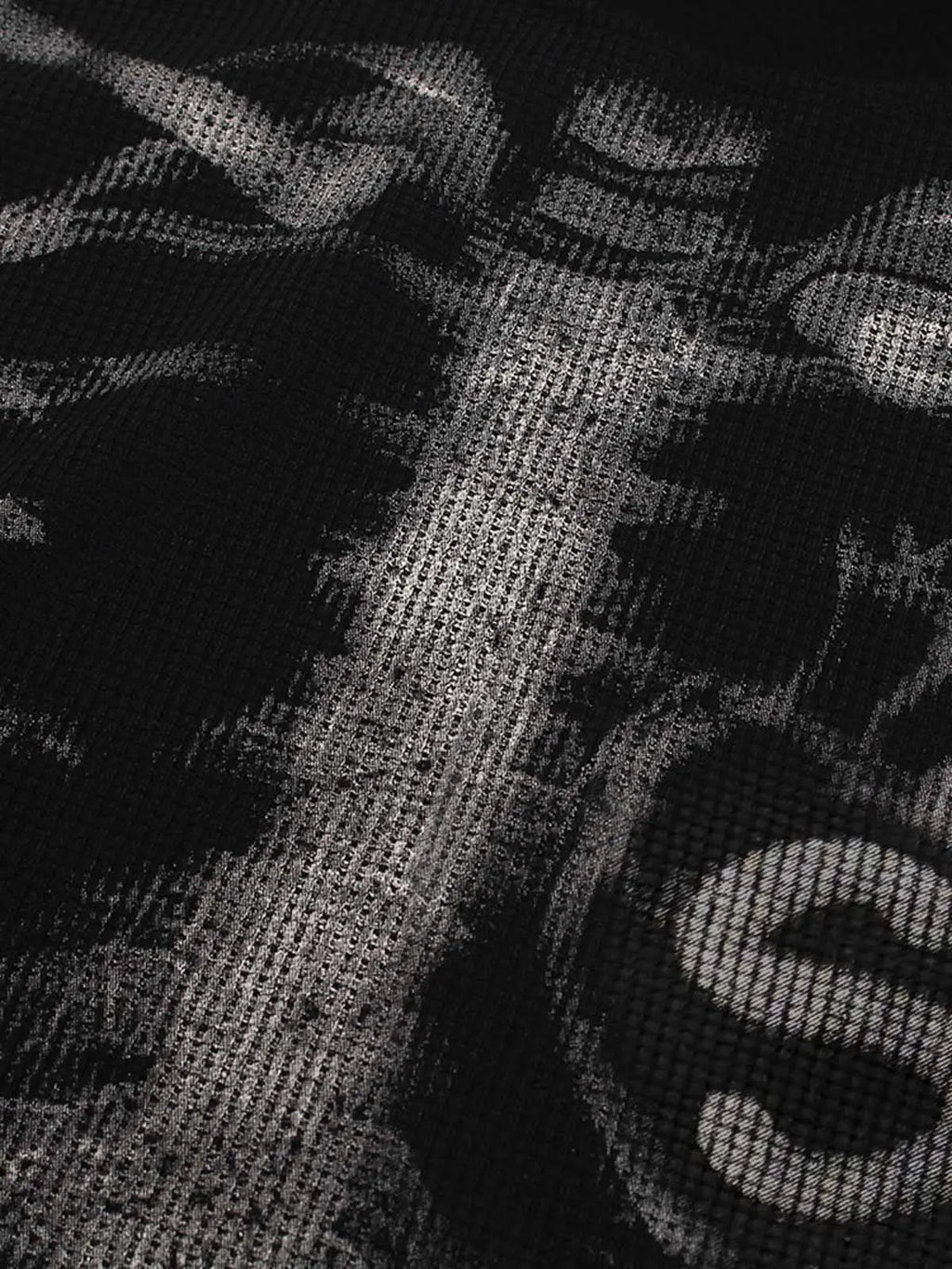 Skeleton X-Ray Graphic Sweatshirt – Rib Cage & Bone Print Long Sleeve Pullover, Gothic Halloween Alternative Streetwear